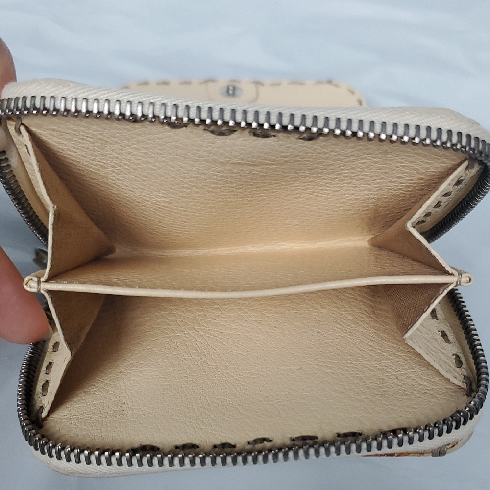 FENDI Selleria Cream Leather Wallet - Picture 12 of 15